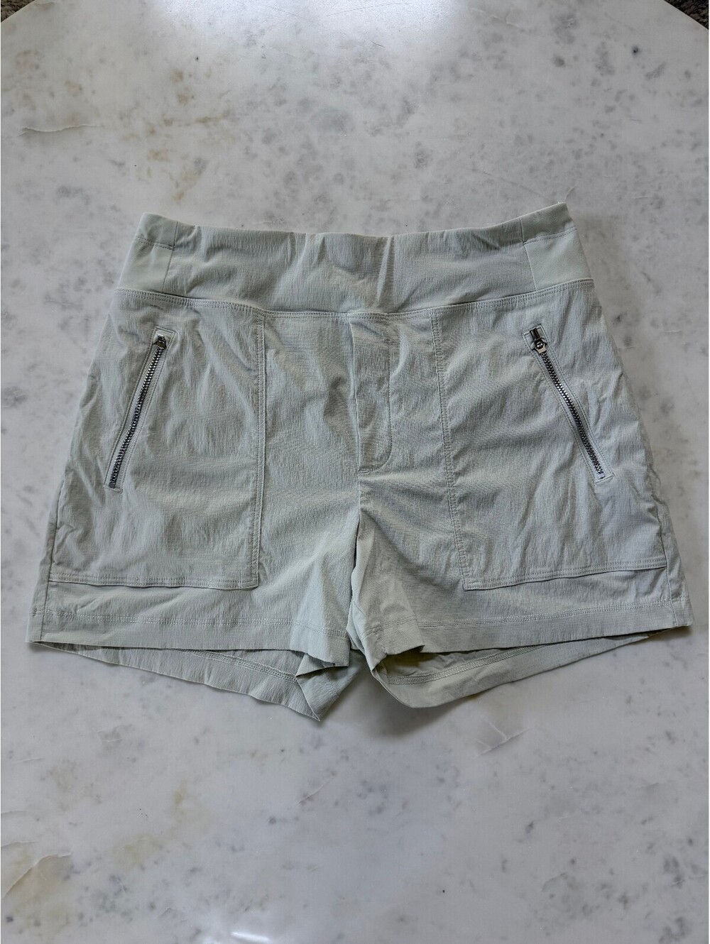 Cream Athleta Trekkie North Shorts - Size 4